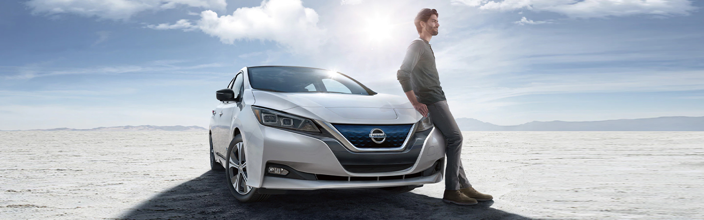 2022 Nissan Leaf Slide1