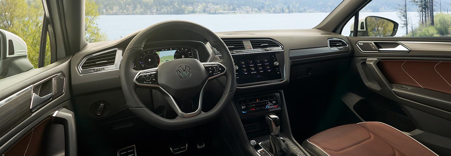 2022 Volkswagen Tiguan dashboard