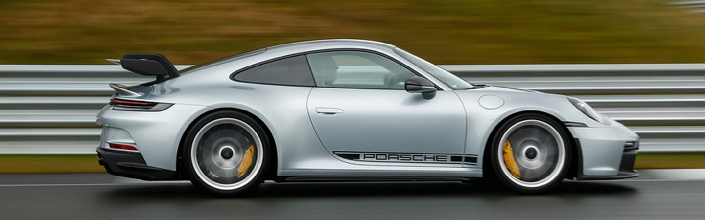 2021 Porsche 911 GT3 Slide2