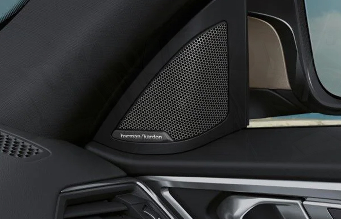 2023 BMW 330i  interiorsmall-2
