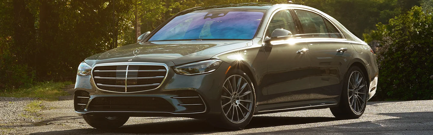 2025 Mercedes-Benz S-Class Specs Green Color Front View