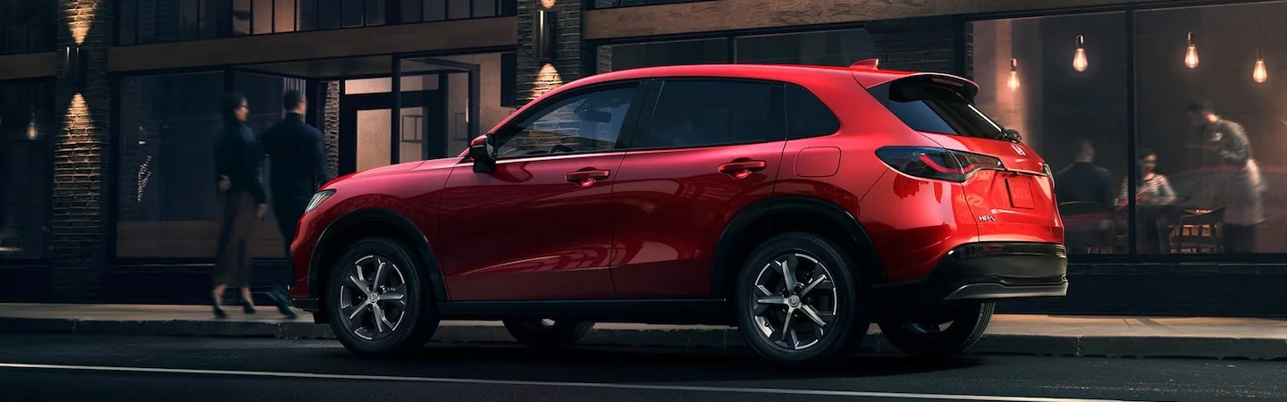 2024 Honda HR-V vs Honda CR-V back side red