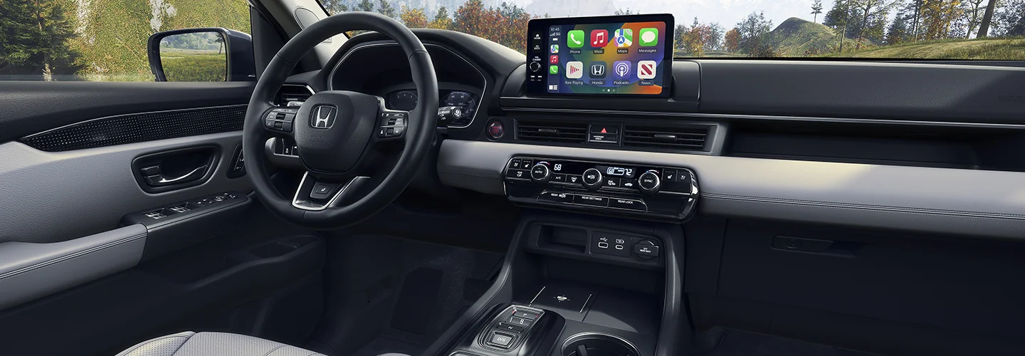 2025 Honda Pilot vs Toyota Highlander Interior View