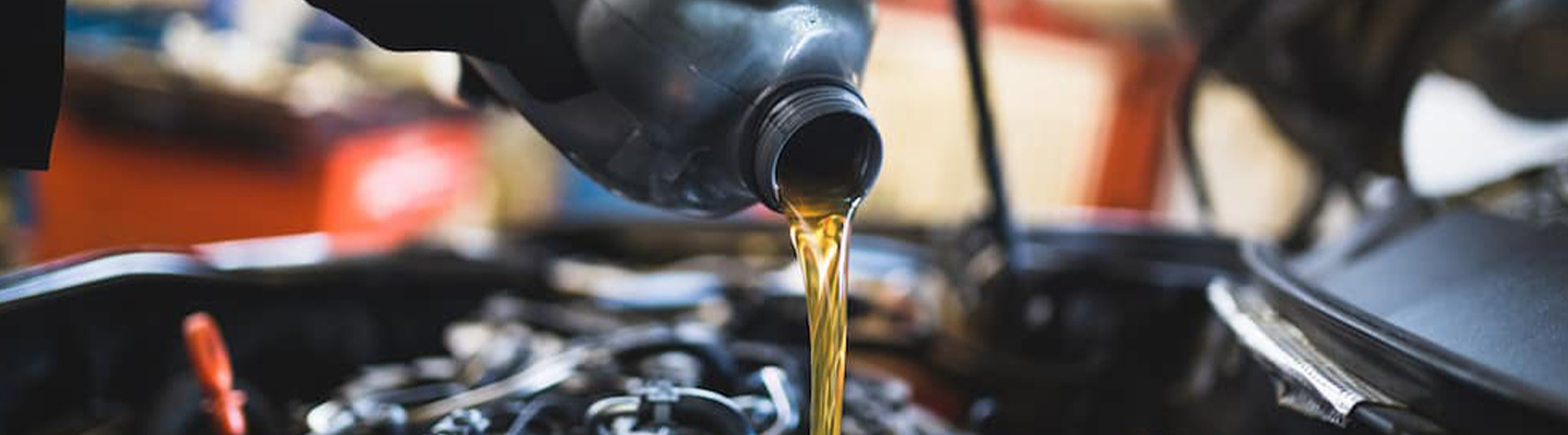 Oil Change Service in Golden Valley 