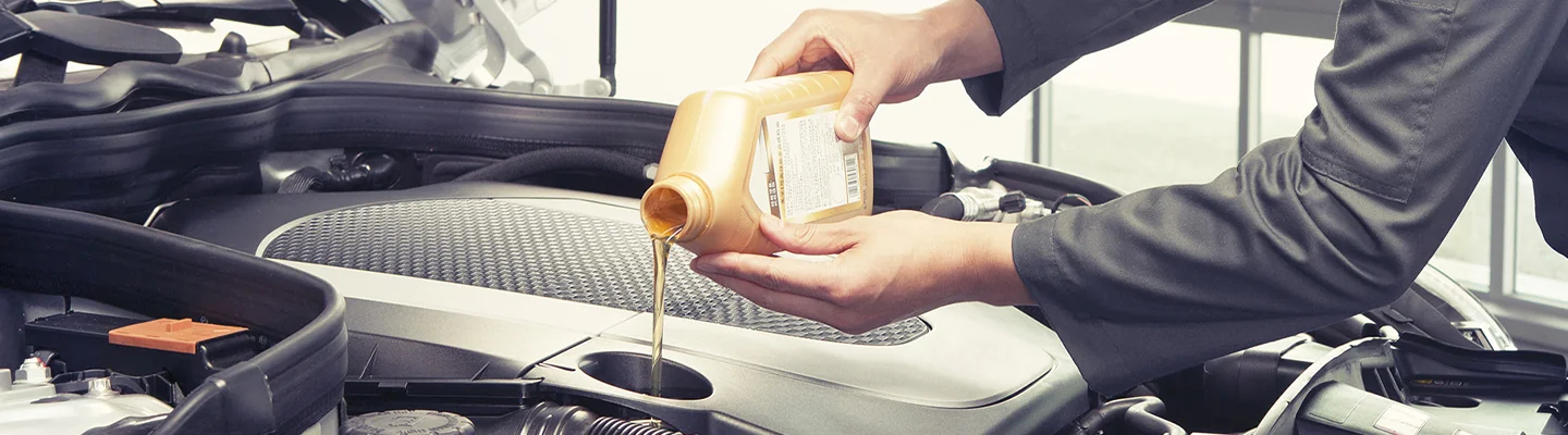 How Oil Changes Improve Fuel Efficiency & Engine Performance