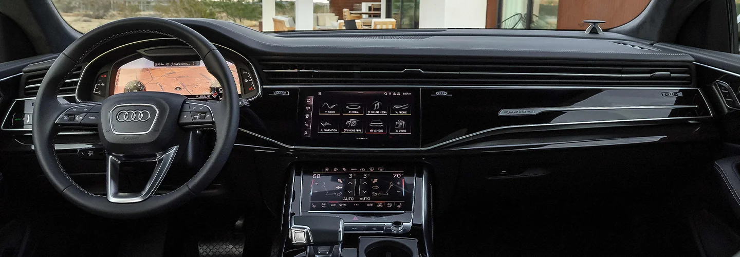 Interior View of the bashboard and tech in a 2025 Audi Q8