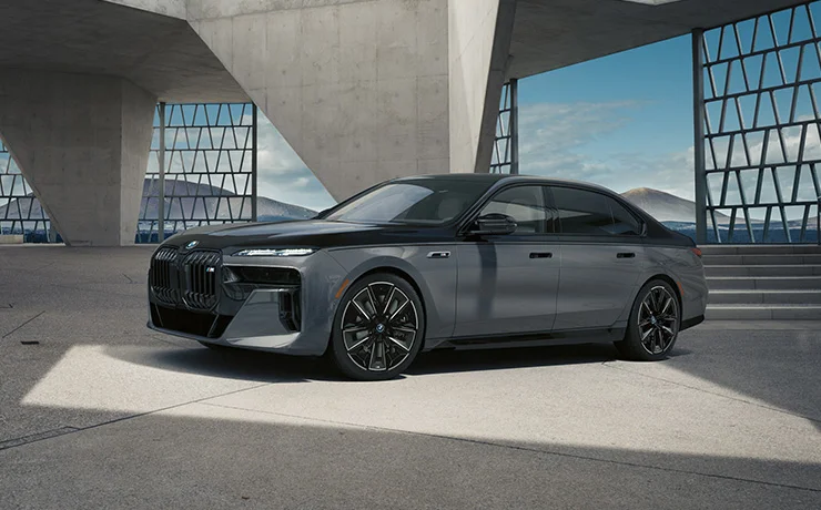 BMW i7