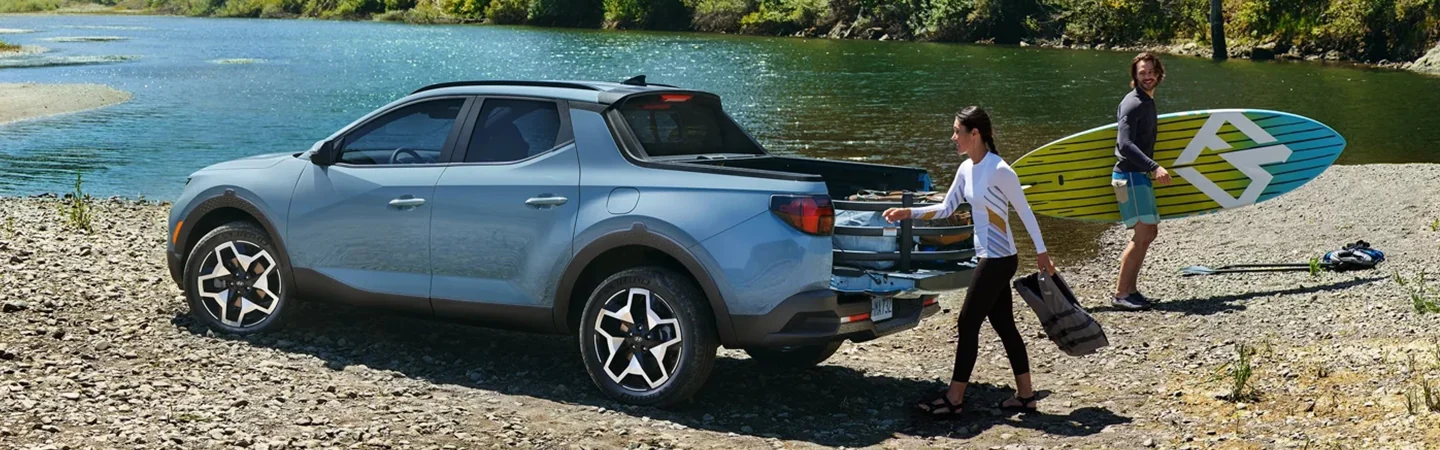 2024 Hyundai Santa Cruz Specs blue color back view