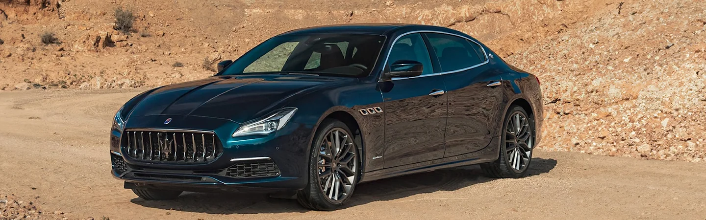 2024 Maserati Quattroporte Engine front side in green