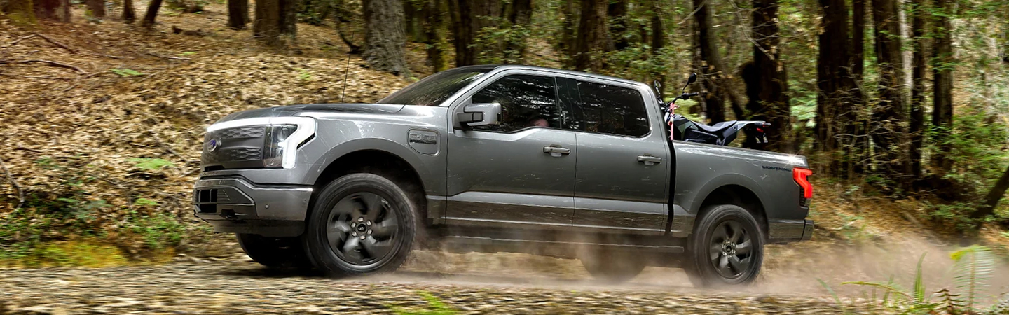 2022 Ford F-150 Lightning Slide3