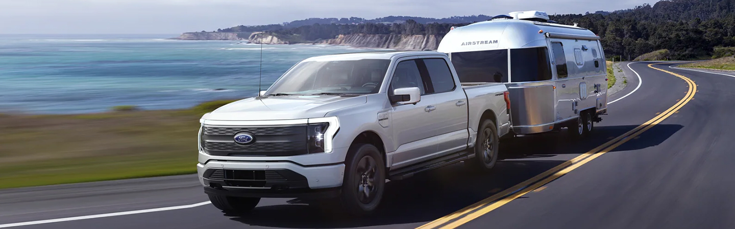 2022 Ford F-150 Lightning Slide4