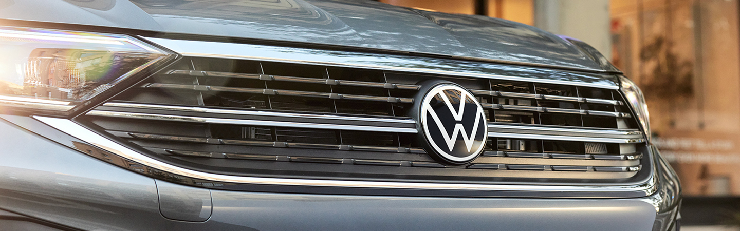 2022 Volkswagen Jetta Slide2