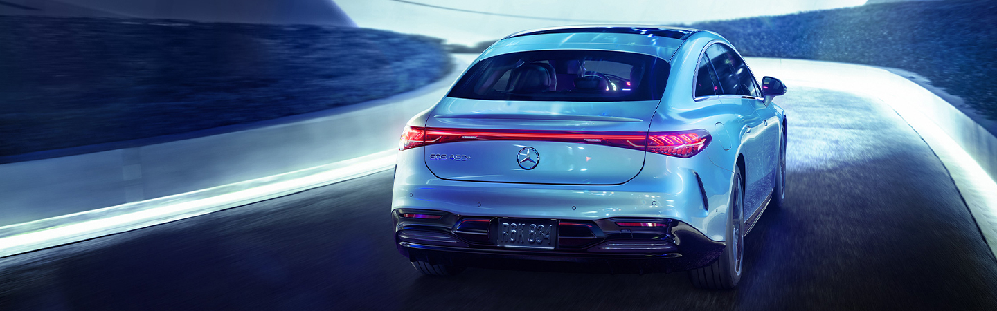 2022 Mercedes-Benz EQS Specs Slide3