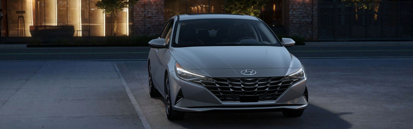 2023 Hyundai Elantra  slide3