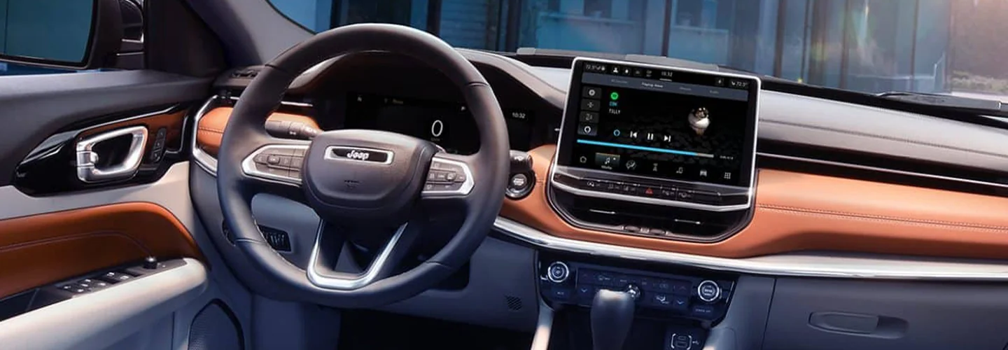 2024 Jeep Compass interior image