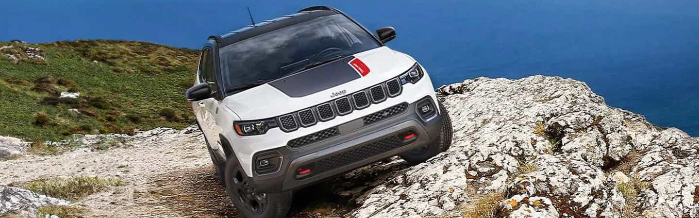 2024 Jeep Compass white color front  view