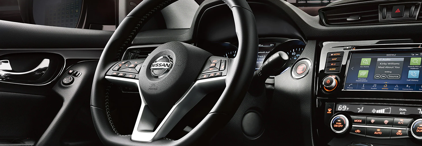 2022 Nissan Rogue Sport interior