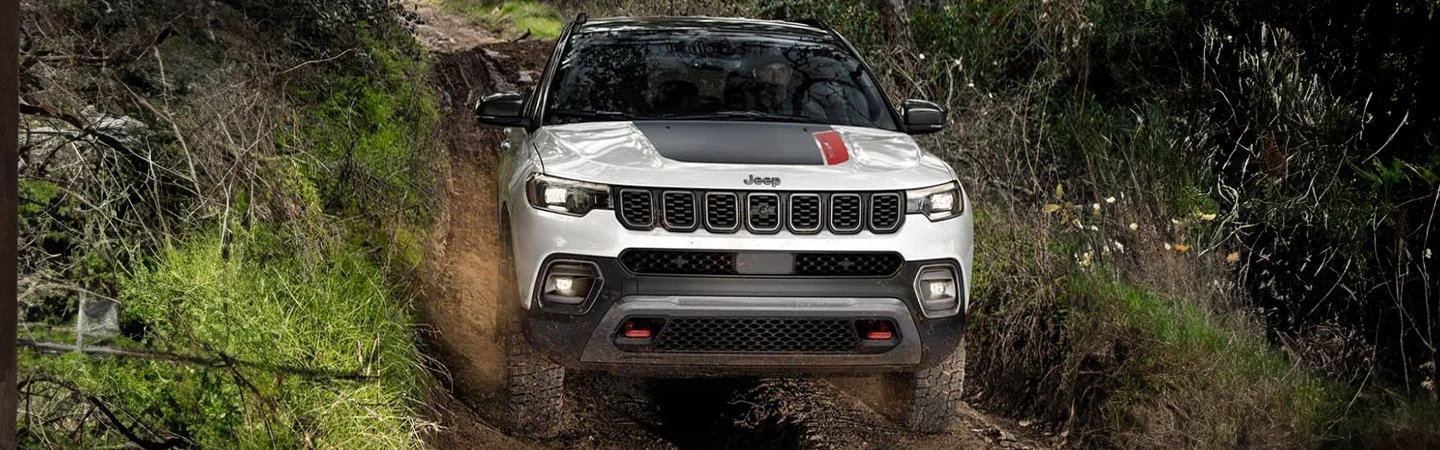 2024 Jeep Compass Specs front view white