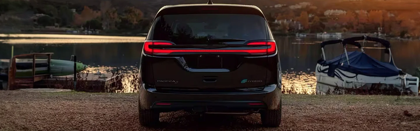 2024 Chrysler Pacifica Specs back view black