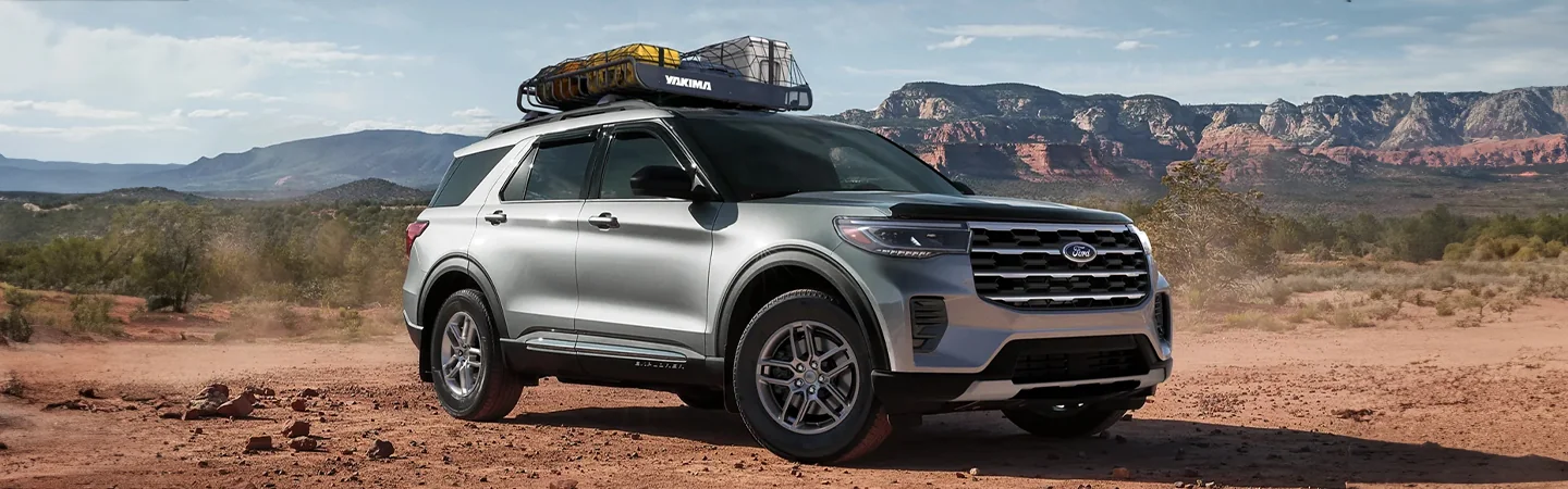 2025 Ford Explorer silvercolor frontview