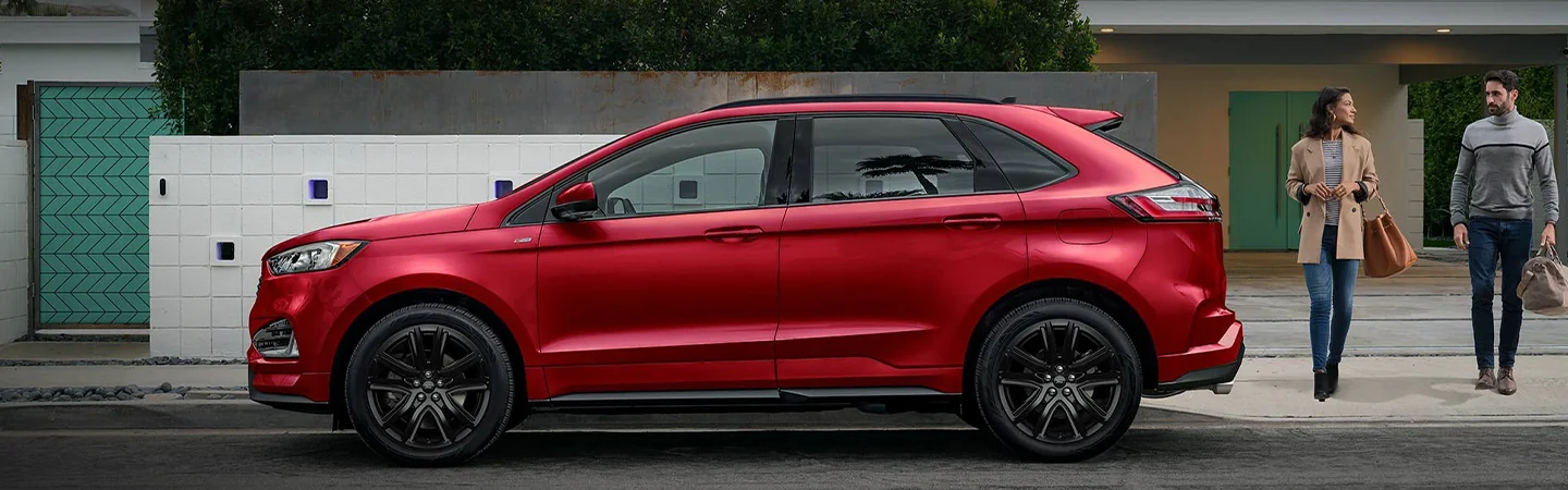 2024 Ford Edge Specs red color side view