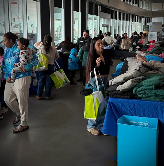 people purusing coats