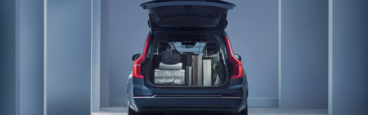 2024 Volvo XC90 Recharge bluecolor backview