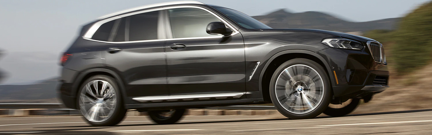2024 BMW X3 Dimensions blackcolor sideview