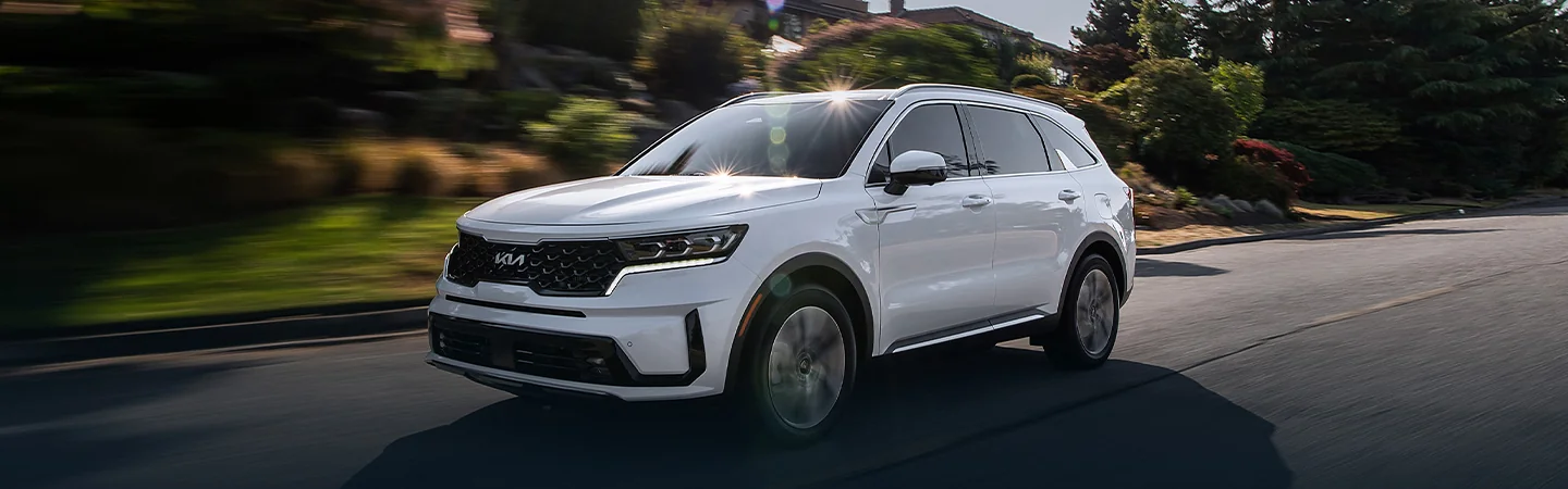 2024 Kia Sorento Plug-in Hybrid Range whitecolor sideview