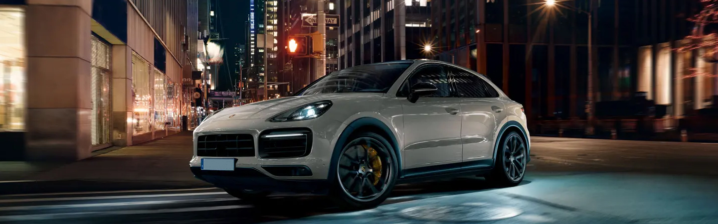 2022 Porsche Cayenne Coupe Slide3