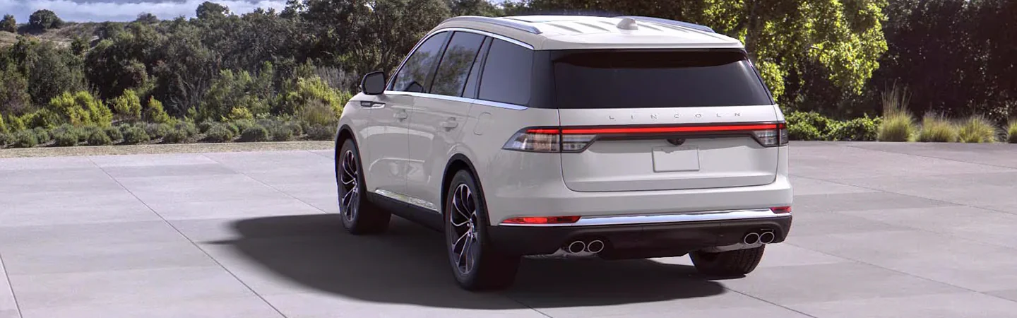 2025 Lincoln Aviator Specs back side view white