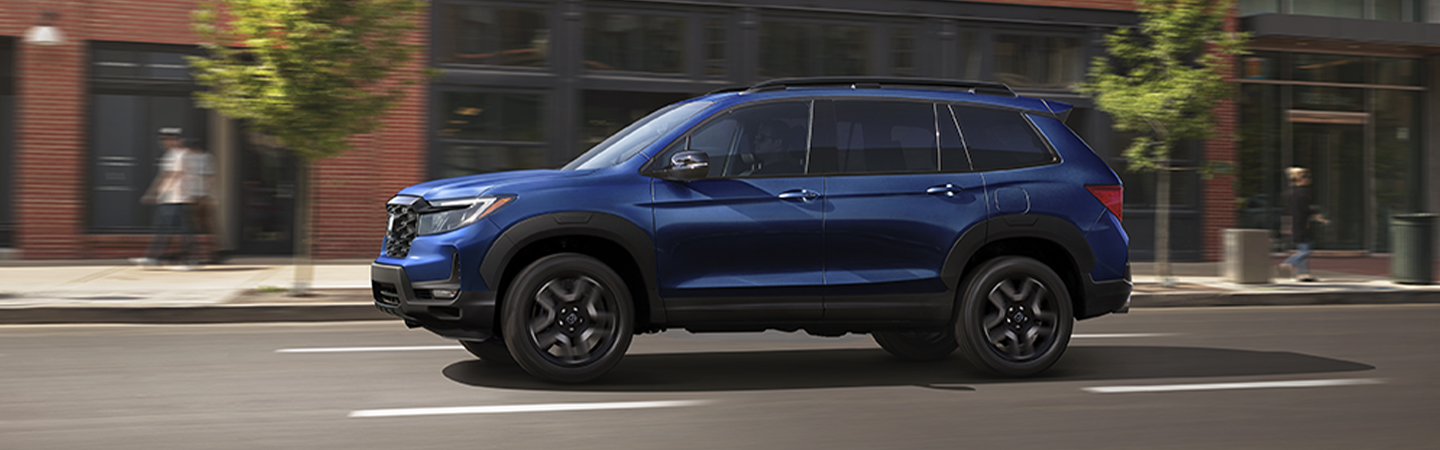 2023 Honda Passport  slide1