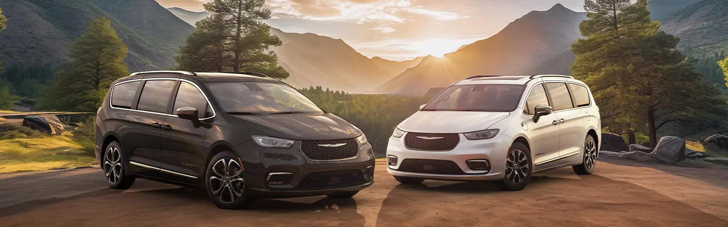 2024 Chrysler Pacifica Hybrid Range whitecolor backview