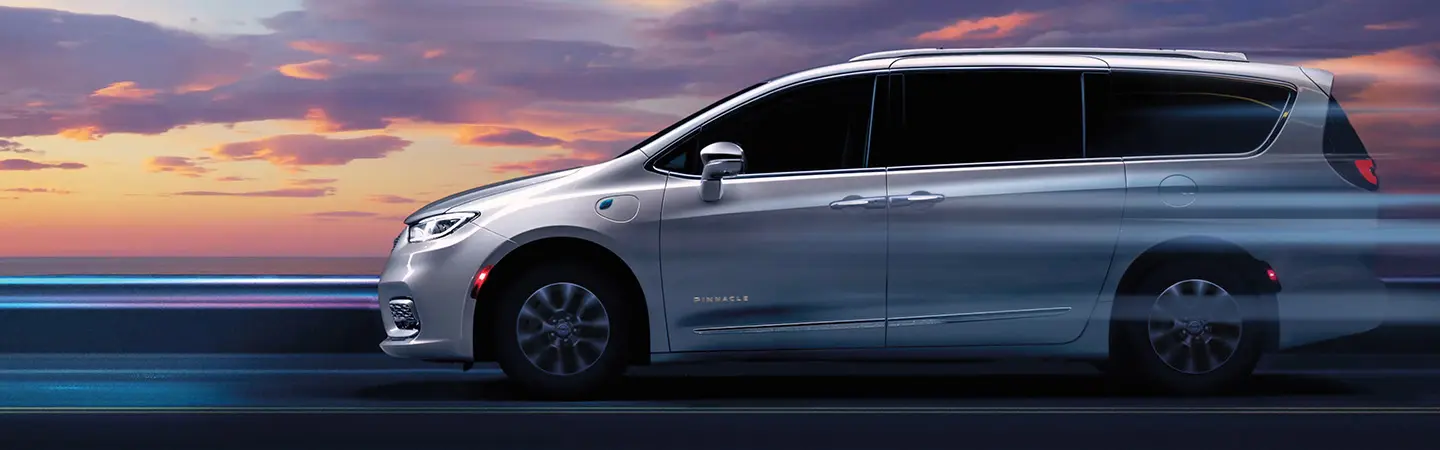 2024 Chrysler Pacifica Hybrid Range blackcolor sideview