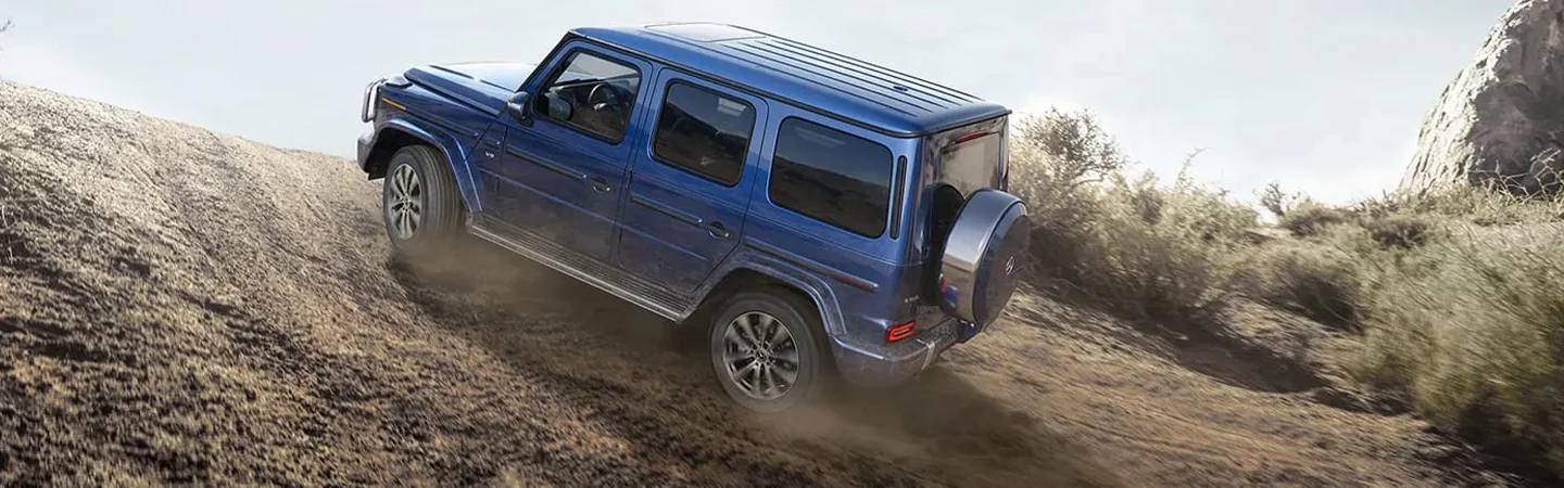 2024 Mercedes-Benz G-Class front side view blue