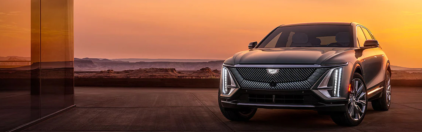 2023 Cadillac Lyriq Electric SUV slide2