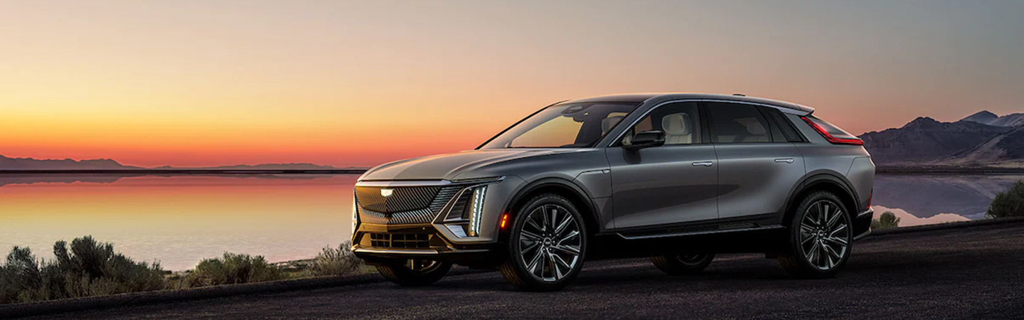 2023 Cadillac Lyriq Electric SUV slide3