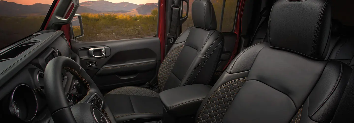 2024 Jeep Wrangler vs Ford Bronco  interiorimage