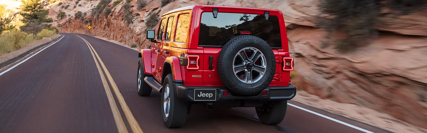 2024 Jeep Wrangler vs Ford Bronco redcolor backview
