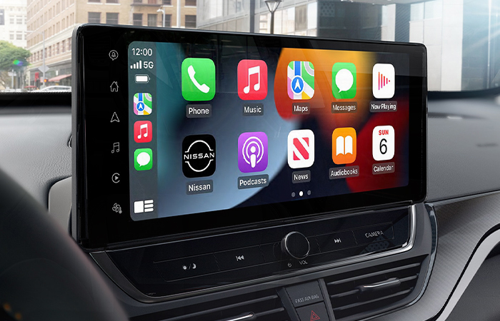 2023 Nissan Altima  interiorsmall-1