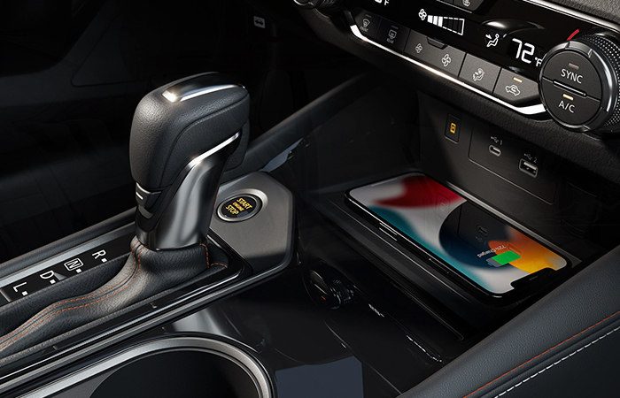 2023 Nissan Altima  interiorsmall-2