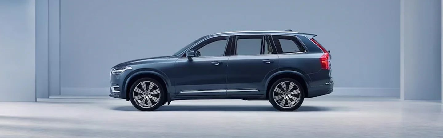 2024 Volvo XC90 vs Lexus TX blue color side view