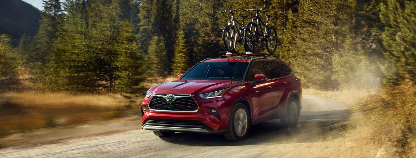 Red 2021 Highlander Carry the Bicycles in the Top