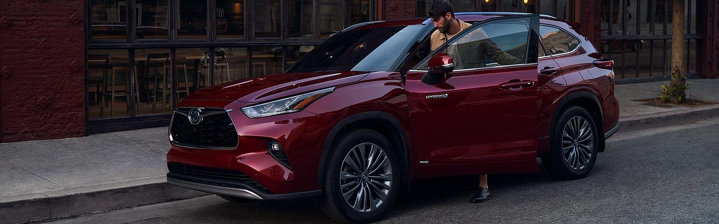 Customer Entering into Red Highlander