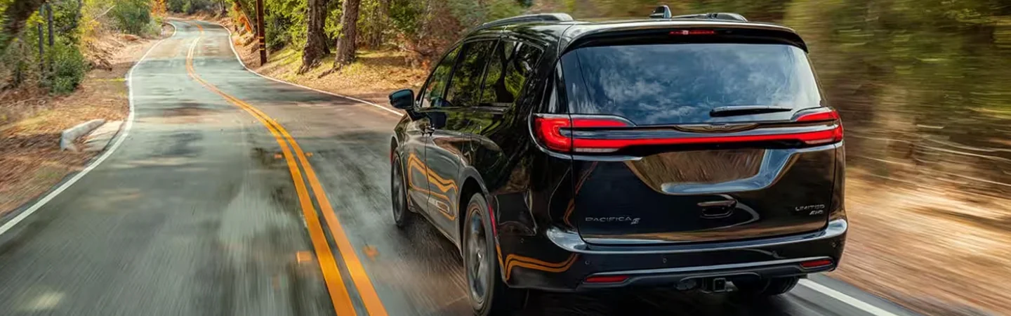 2024 Chrysler Pacifica Specs back side view black
