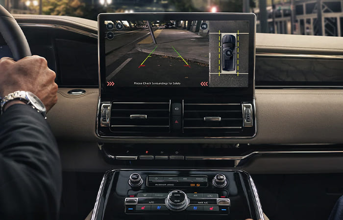 2022 Lincoln Navigator