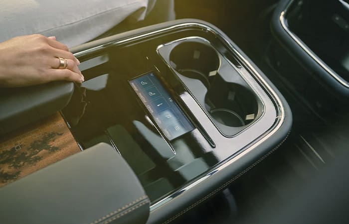 2022 Lincoln Navigator dash