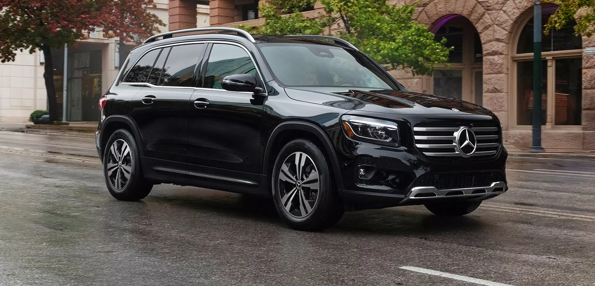 2026 Mercedes-Benz GLB Yellow