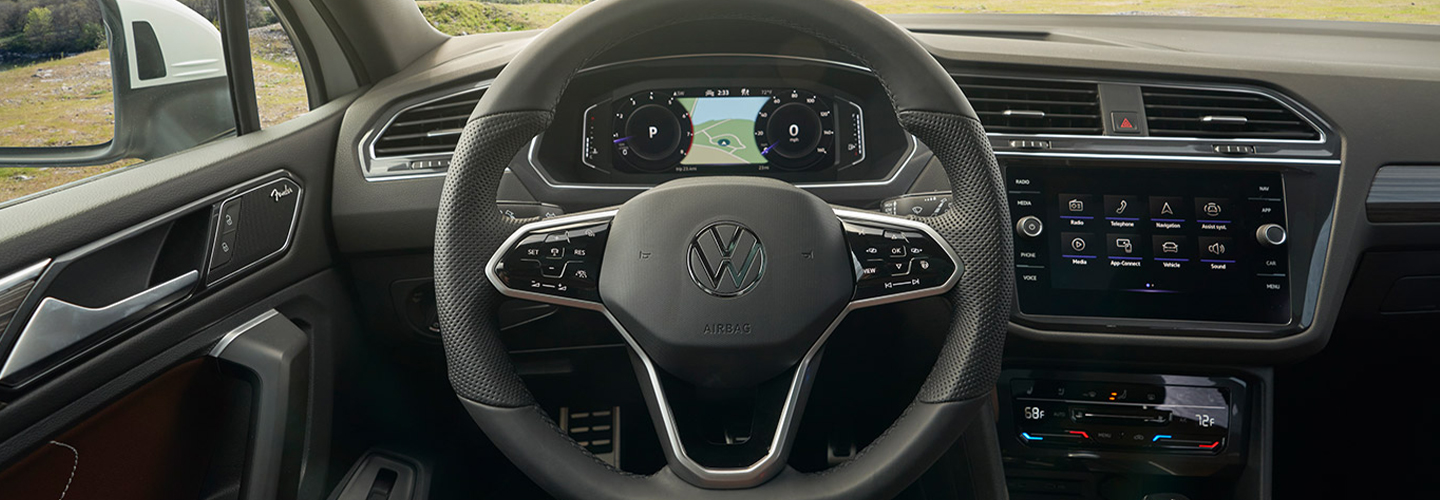 2022 VW Tiguan vs. Honda CR-V interior