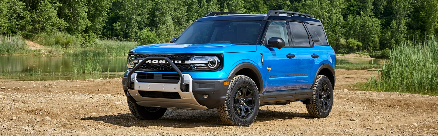2025 Ford Bronco Sport blue front view